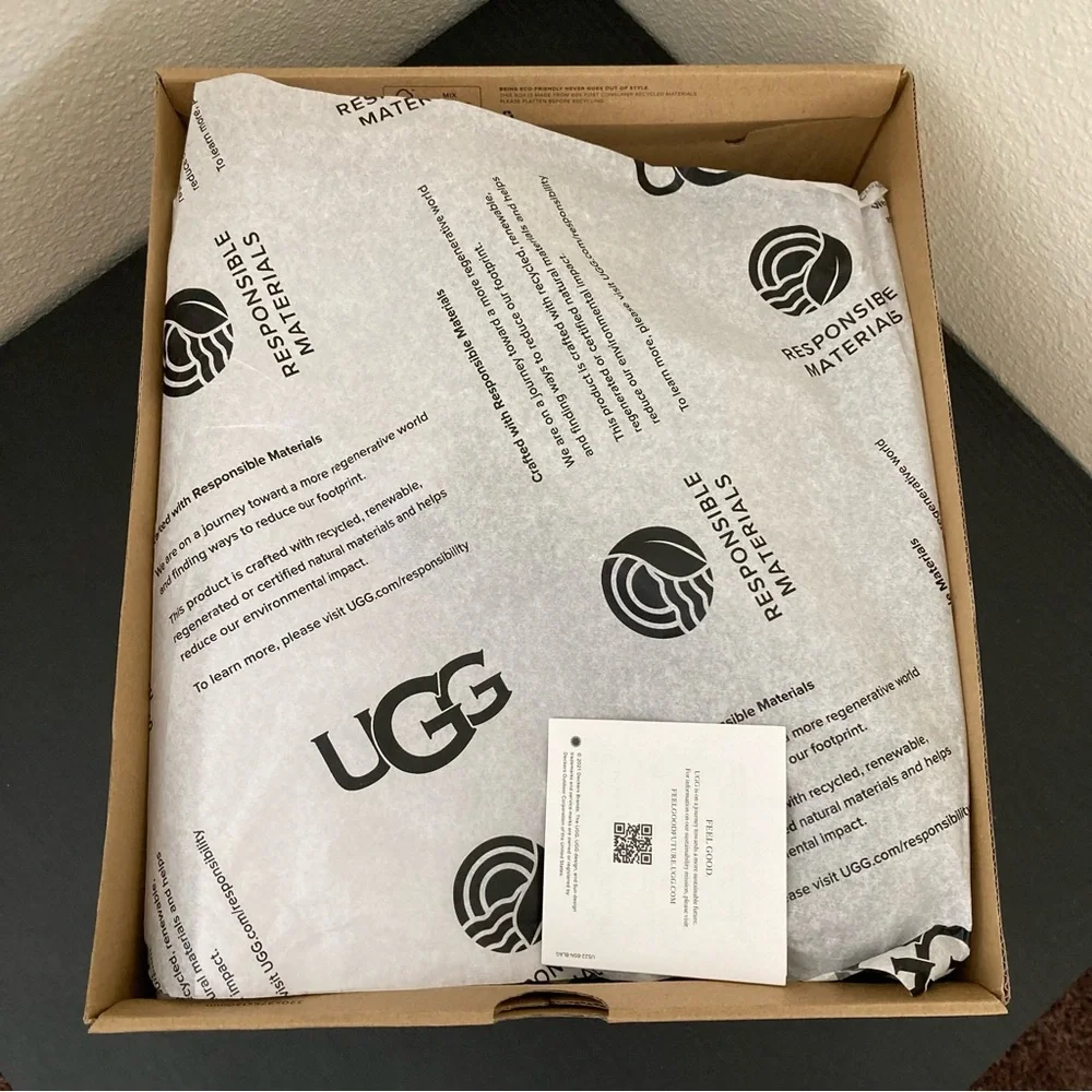 Ugg Boots Classic Mini Olive Green Size 9 - Picture 8 of 9